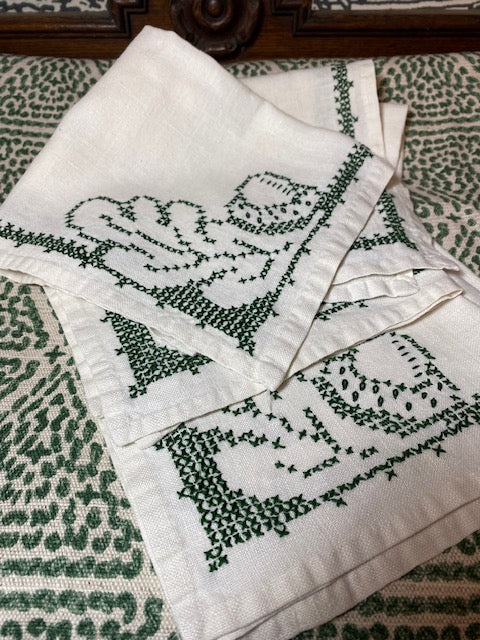 Hand-Stitched Cotton Napkins – Set of 6 (Green Cross Stitch, 1960’s)